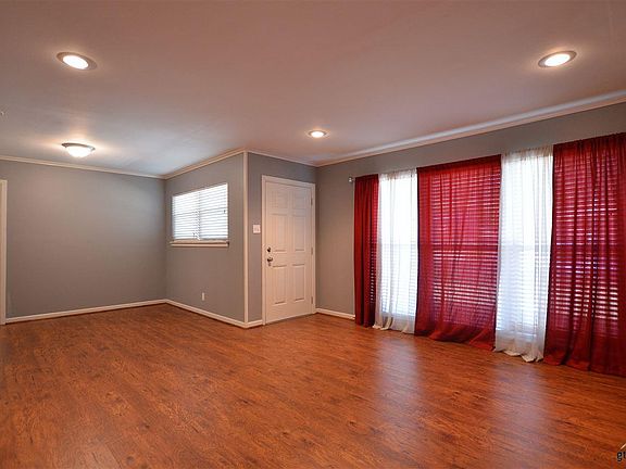5th image of 1427 Westfield St