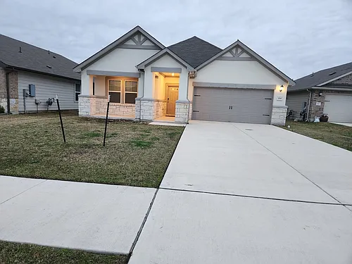 104 Bankside Dr Photo 1