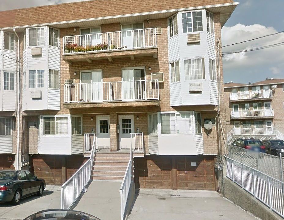 1st image of 1231 E 80th St #183