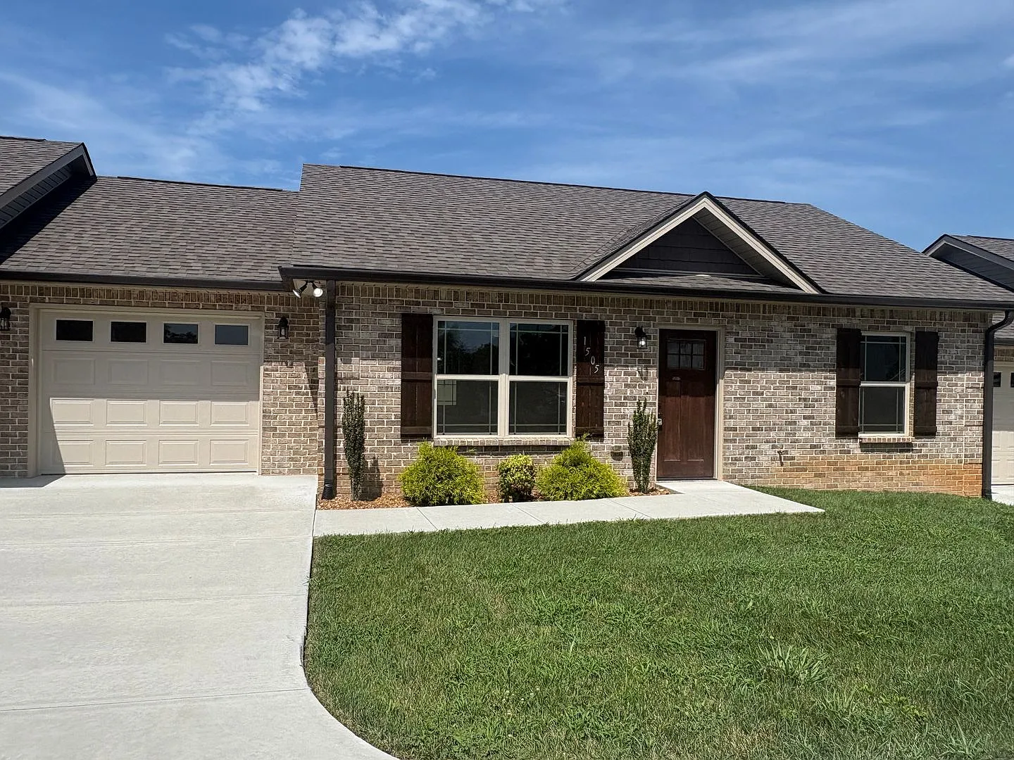 Brand New Spacious Townhome In Shelbyville!...**1/2 Off Move-In Special** — Photo 3