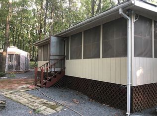 109 Opussum Ln, Shohola, PA 18458