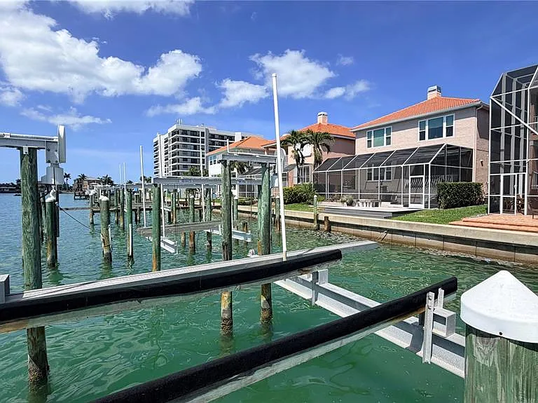 218 Sand Key Estates Dr — Photo 53