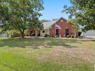 301 San Jacinto St, Maud, TX 75567