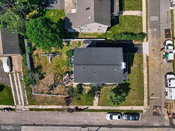 5th image of 270 Wayne Ave