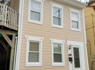 46 Magdalena St, Pittsburgh, PA 15203