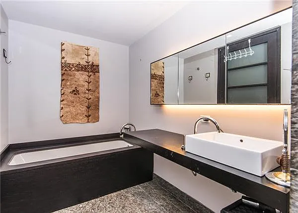 20 Pine St #2210 — Photo 7
