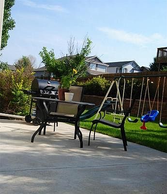 Large Concrete Patio - Great for entertaining