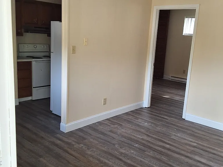 800 Huffine Rd #6 — Photo 8