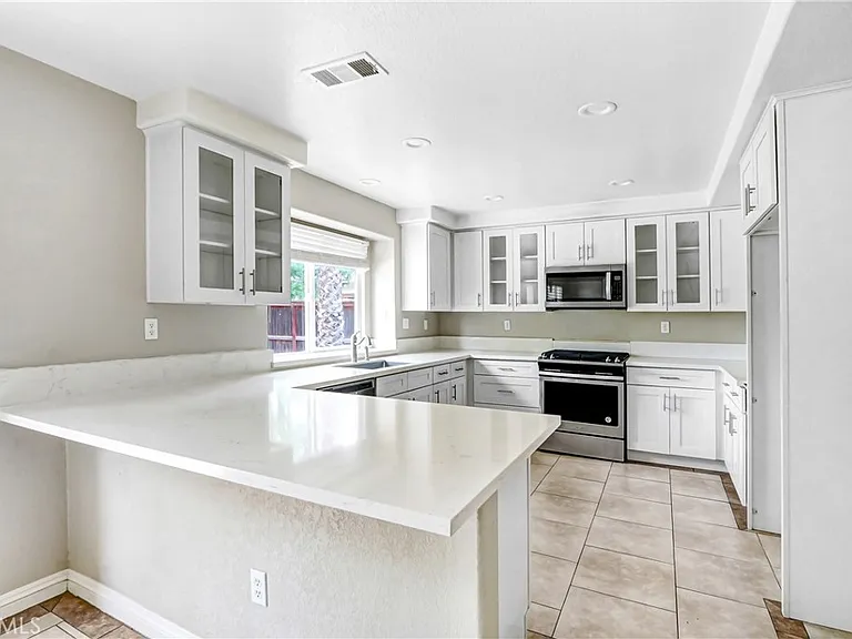 27356 Partridge Ct — Photo 6