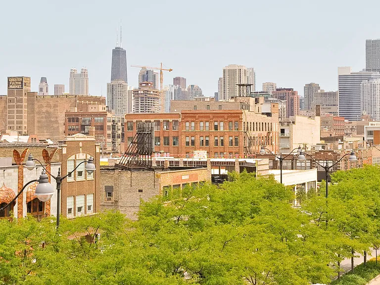 13thirteen Randolph Street Lofts — Photo 29