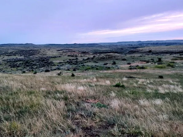 128 Log Creek Rd, Miles City, MT 59301