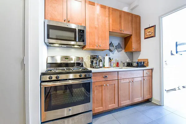 Rented by Brick&Mortar | media 28