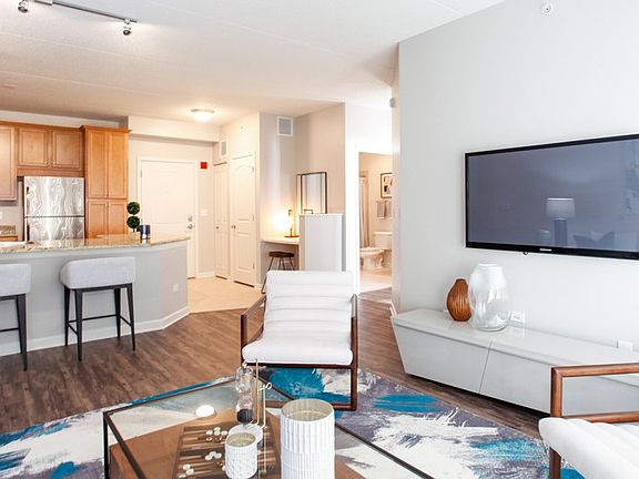 4th image of 2845 Easton St #623404