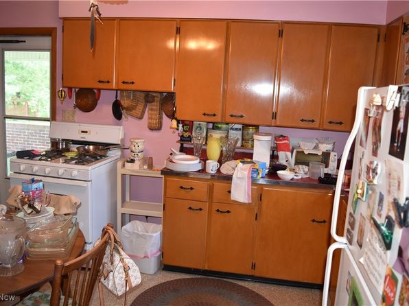 111 Clark Rd, Saint Clairsville, OH 43950