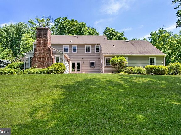5th image of 4444 Bergstrom Rd