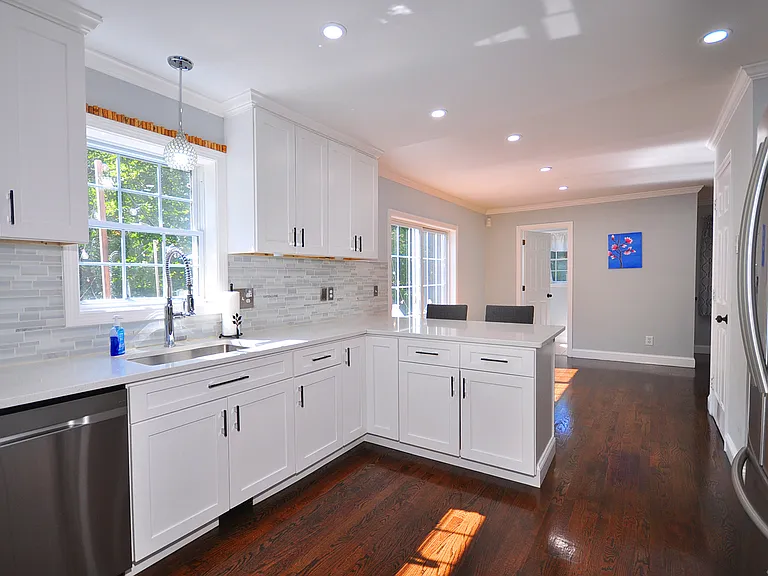 100 Ford Ln — Photo 4