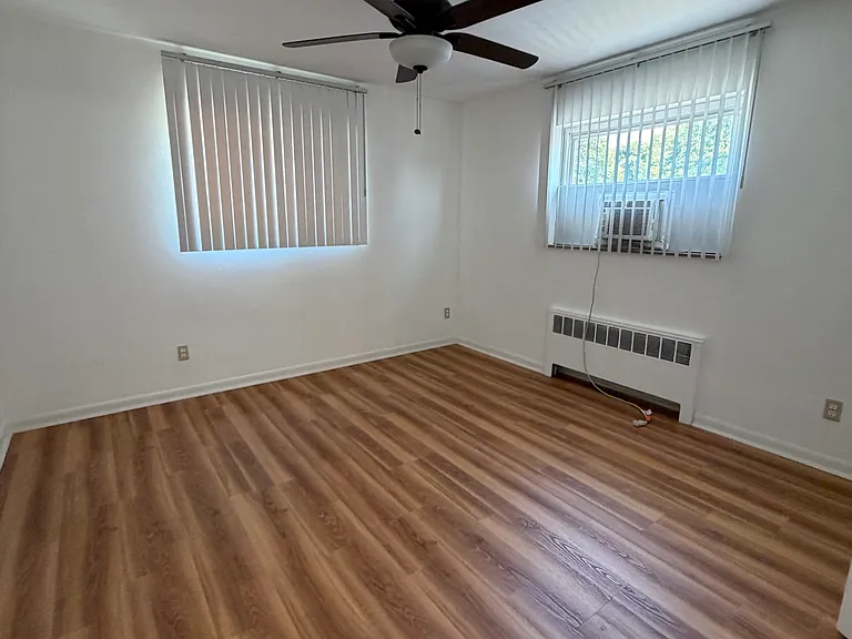 711 Purcell Ave #4 — Photo 10