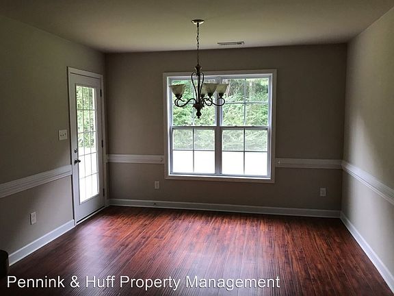 2nd image of 139 Bayleaf Dr