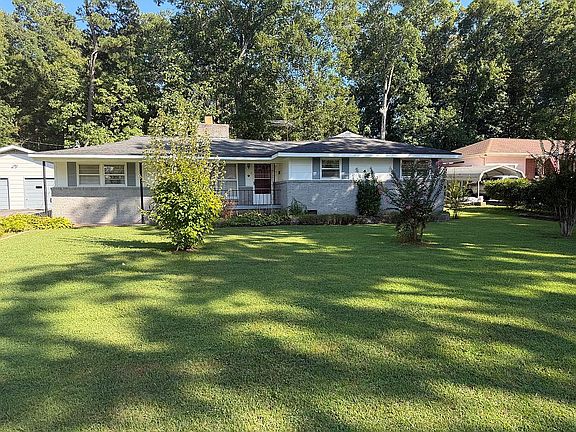 2nd image of 1130 McDonald Dr