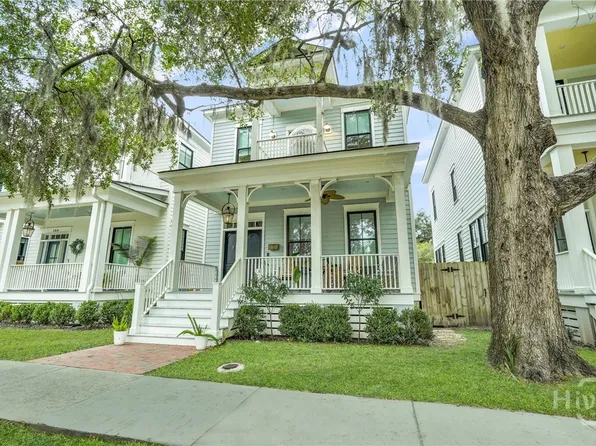 110 E 38th Street, Savannah, GA 31401