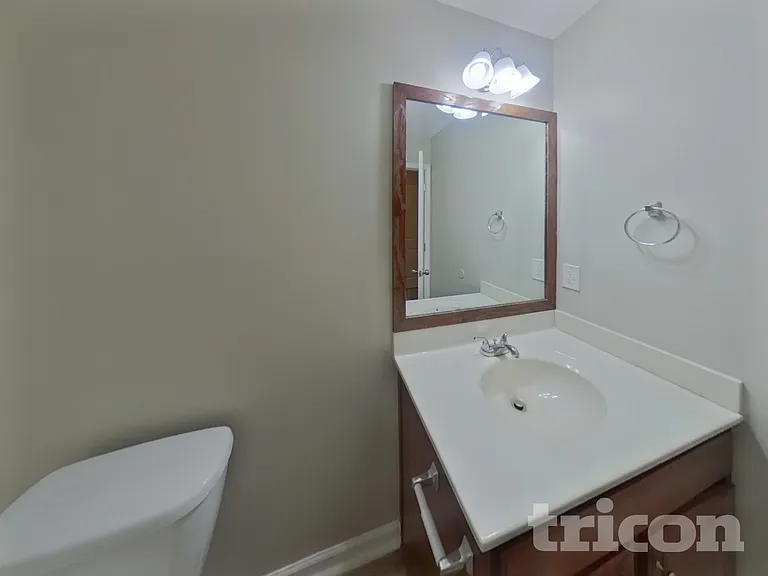 253 Aershire Ct — Photo 13
