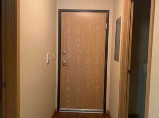 Farmhouse/Rockford Apartments, Fargo, ND 58102