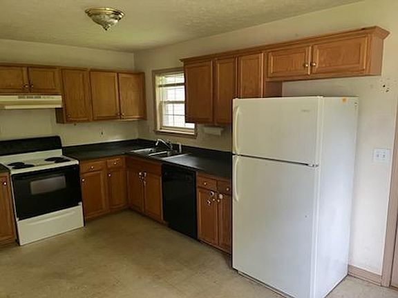 5th image of 2708 Cedar St