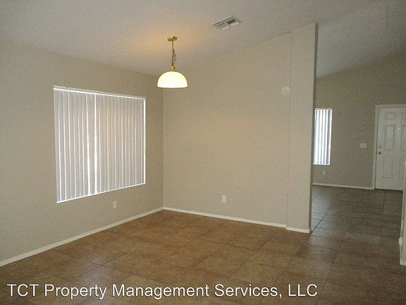 3rd image of 8762 E Capri Ave