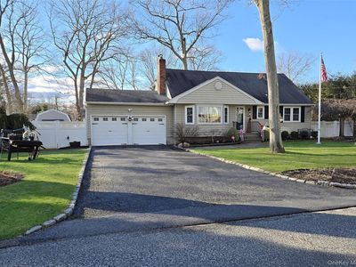 94 Clarendon Road, Ronkonkoma, NY, 11779