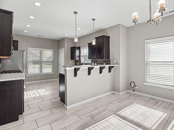 4th image of 4737 Abbeyville Dr