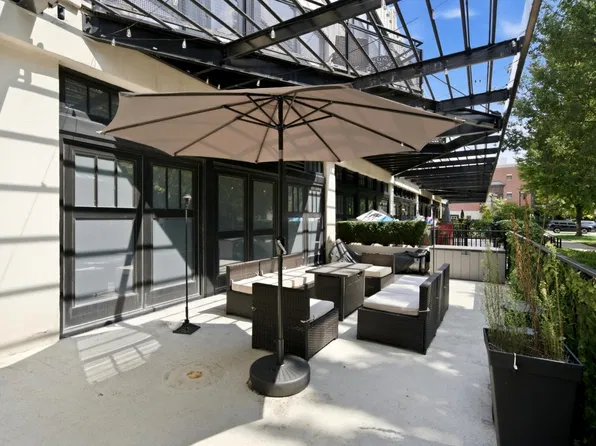 1000 W 15th St Unit 133, Chicago, IL 60608