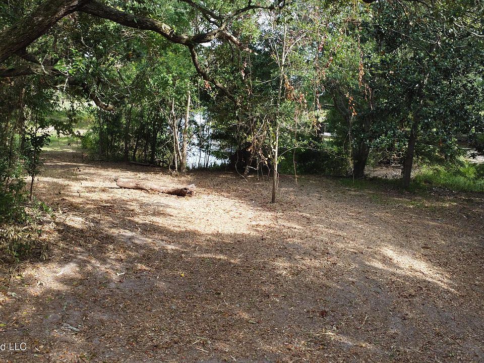1st image of 839 Graveline Rd