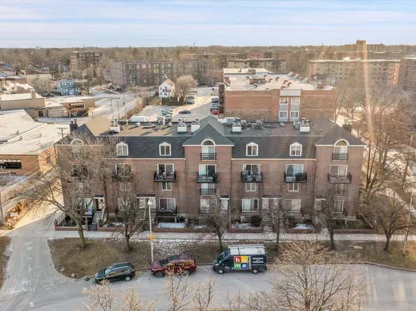 815 Pearson St APT 10, Des Plaines, IL 60016