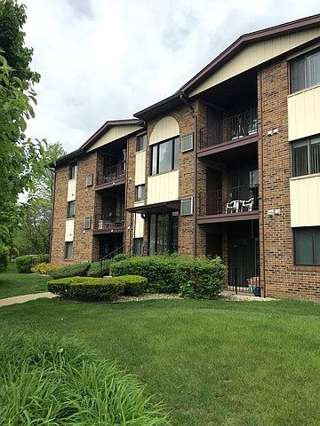 1st image of 13935 Laramie Ave APT 211