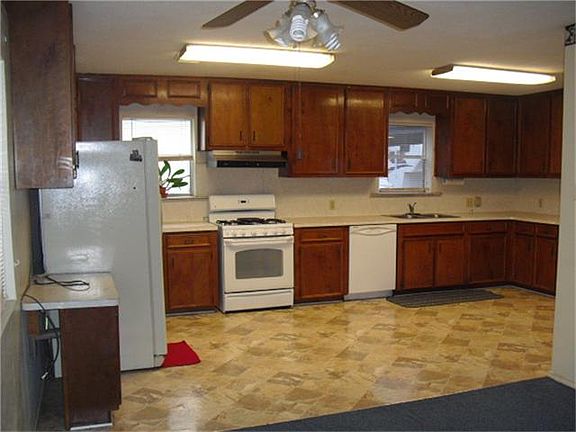 Large eat-in kitchen.