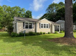 4851 Maplewood Dr, Jackson, MS