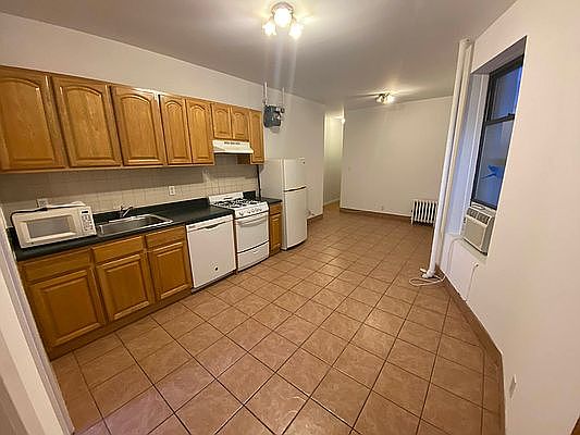1st image of 1814 2nd Ave #1H