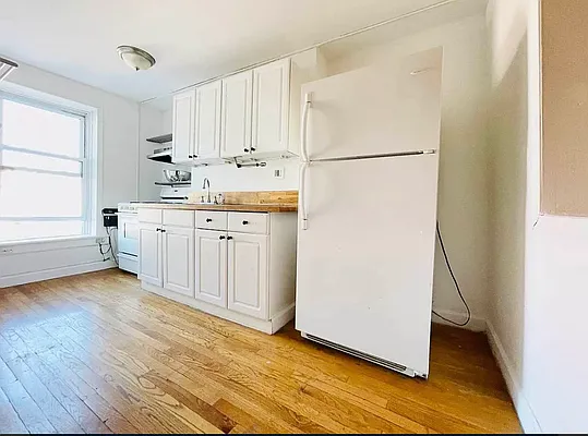 Rented by Level Group | media 5