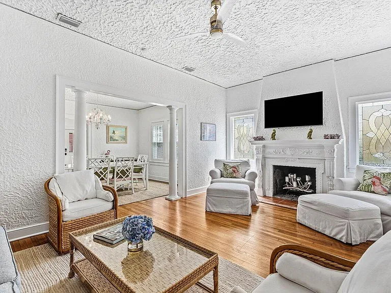 217 SE Coconut Ave — Photo 13
