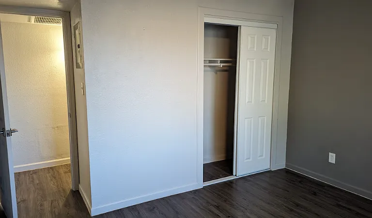 2326 E Pinchot Ave #1 — Photo 9