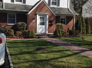 355 Gilbert St #1, Ridgewood, NJ 07450