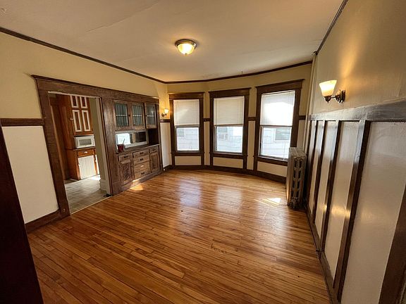 5th image of 2209 Pleasant Ave #2