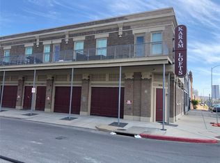 222 20th St, Galveston, TX 77550