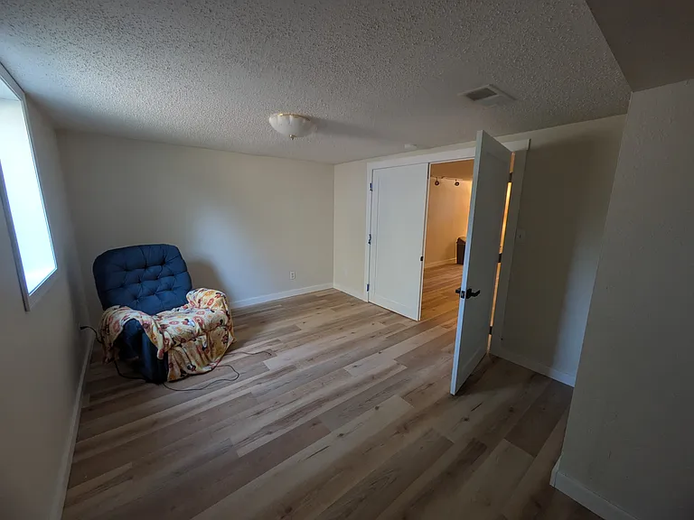 2305 S Glendale Ave — Photo 7