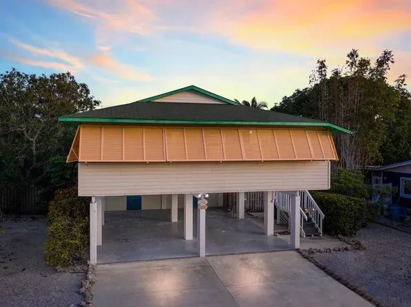 313 Magnolia Ave, Anna Maria, FL 34216