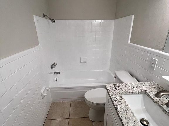 3rd image of 3315 31st Ave N #106
