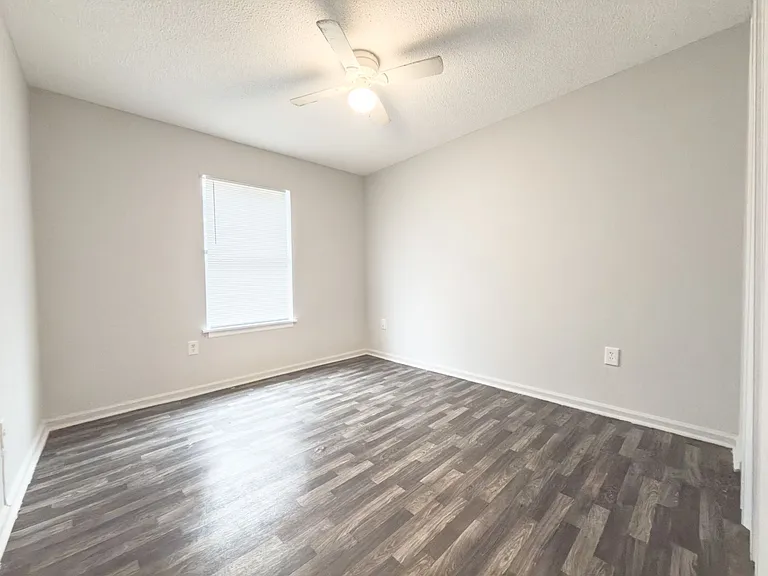 5555 Mole Ln — Photo 11