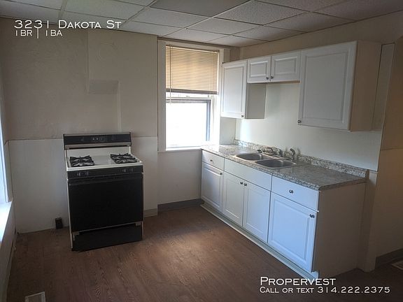 2nd image of 3231 Dakota St