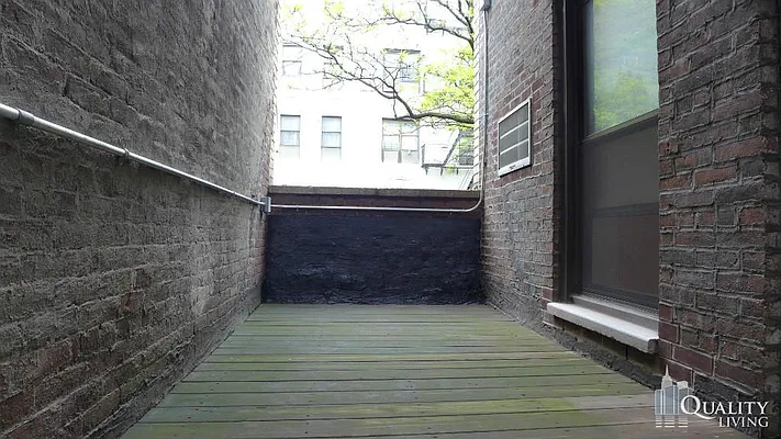 Rented by (Legacy) NY Quality Living Uptown | media 32