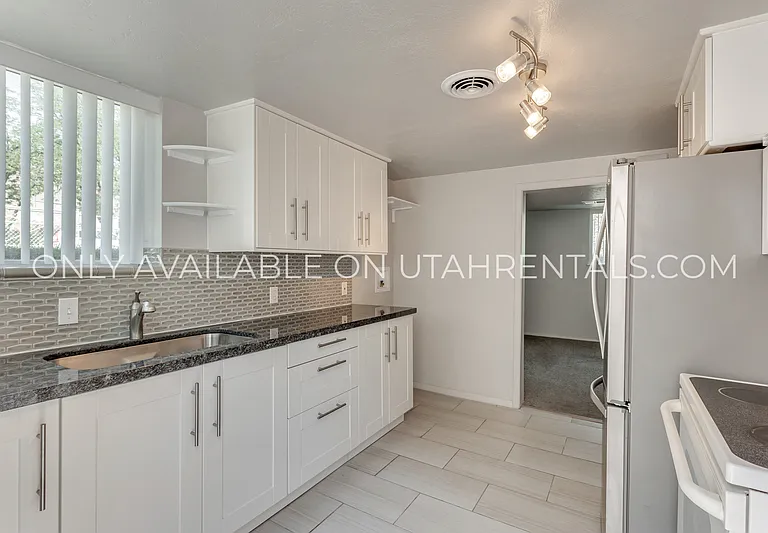322 E Robert Ave #1 — Photo 7